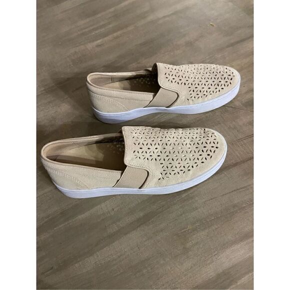 Vionic slip on sneakers suede leather tan Size 6 - Picture 2 of 5
